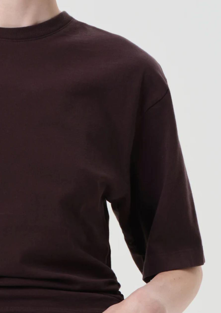 Shari Tee in Root
