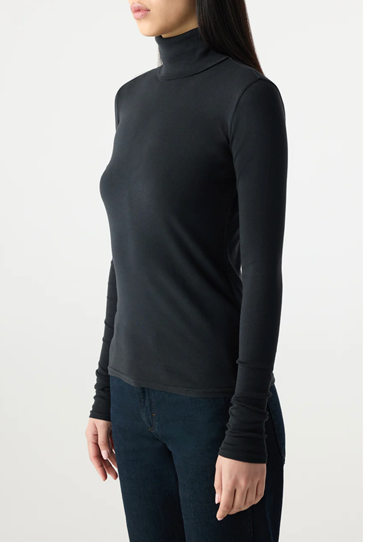 Reese Tee in Black
