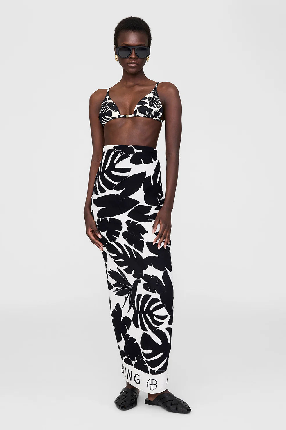 Eliza Sarong in Black Bird of Paradise