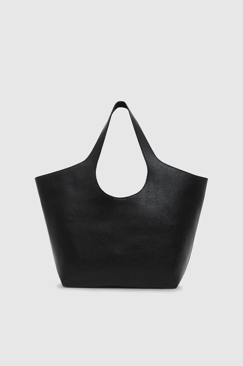 Medium Lili Tote in Black Pebbled