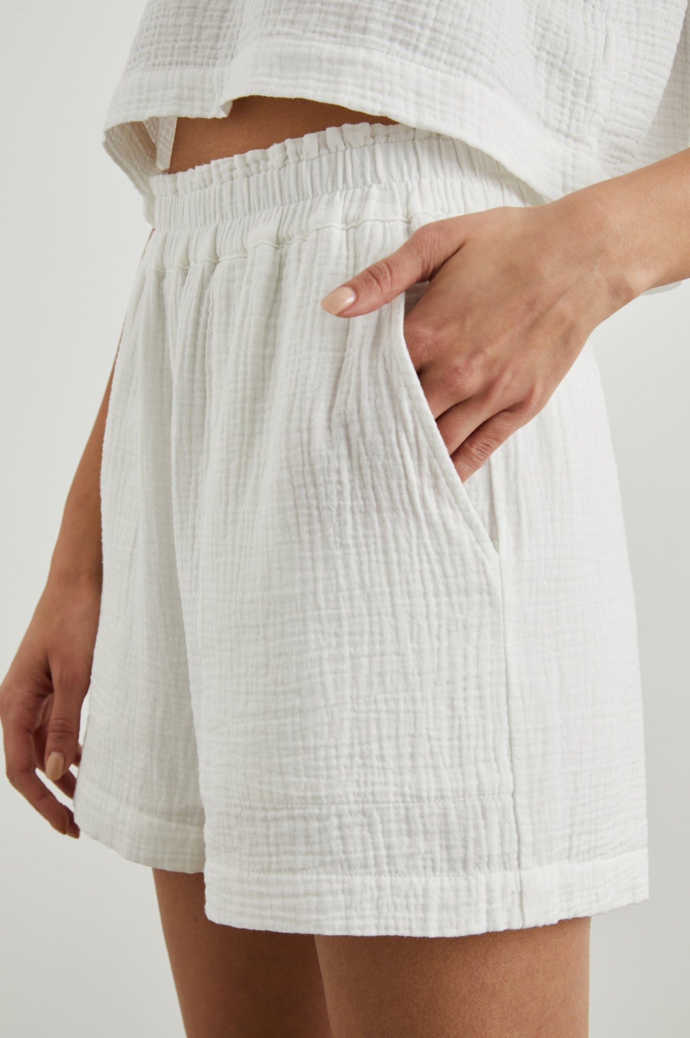 Leighton Shorts in White