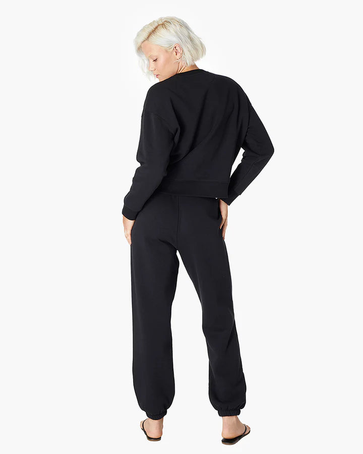 Air Whipped Crew in Black