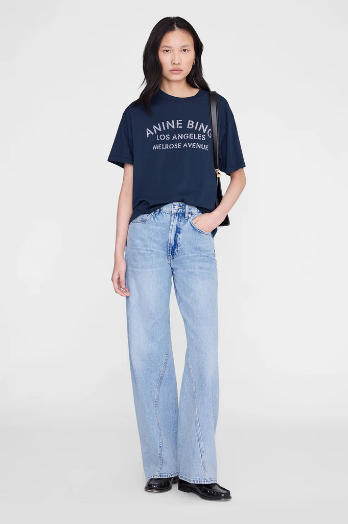Cade Tee Melrose Stencil in Navy