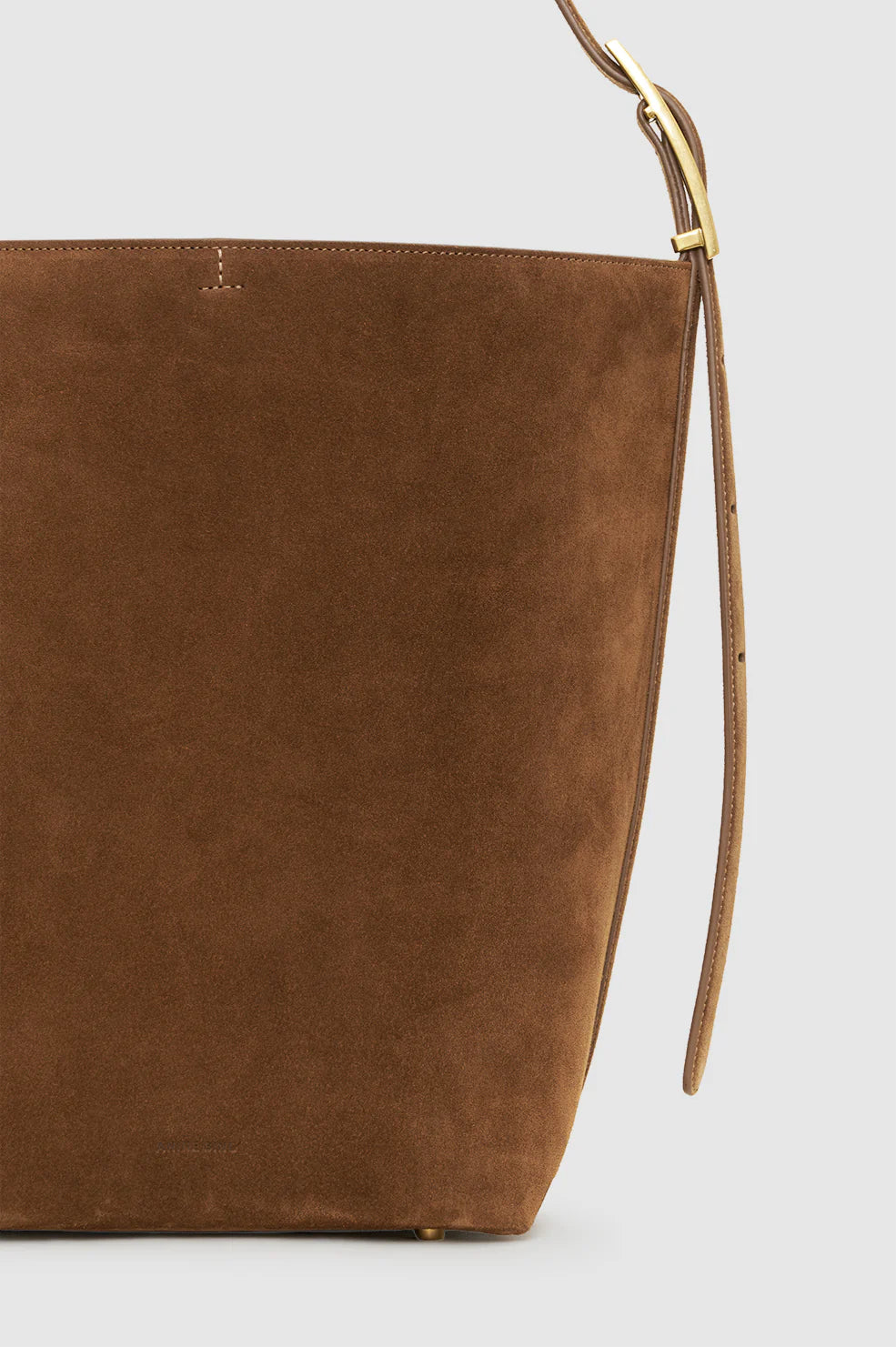 Elly Bucket Bag Suede in Tobacco
