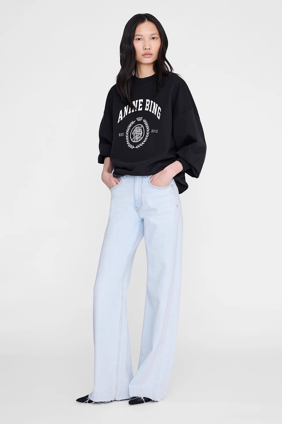 Miles Sweatshirt Collegiate in Vintage Black