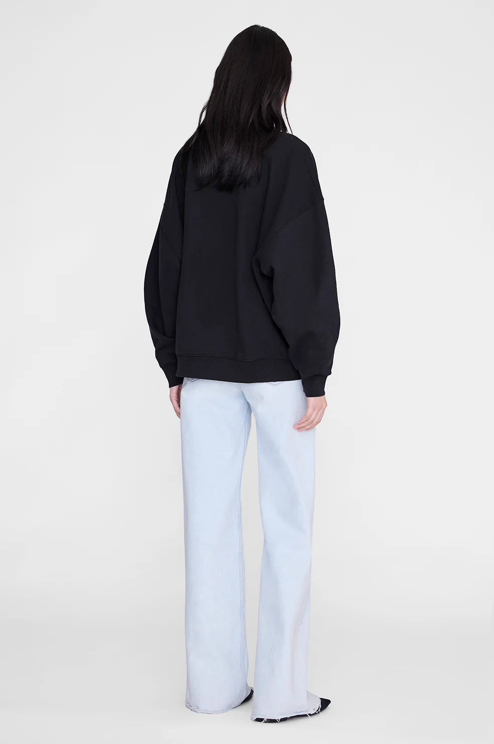 Miles Sweatshirt Collegiate in Vintage Black