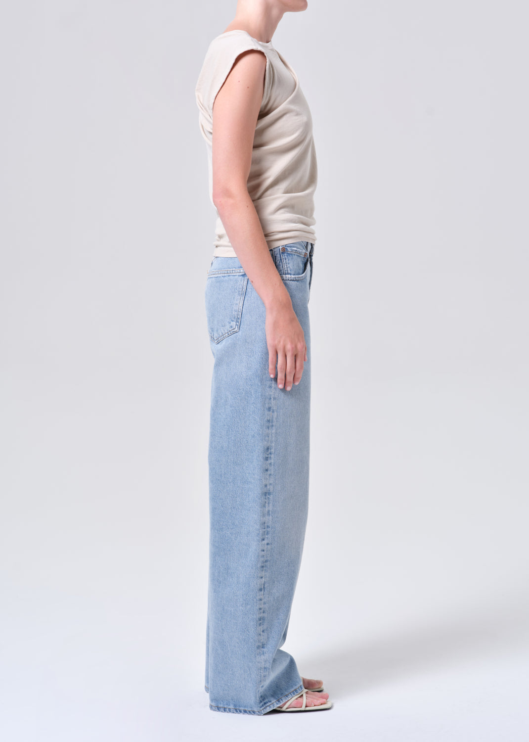 Low Curve Jean in Force