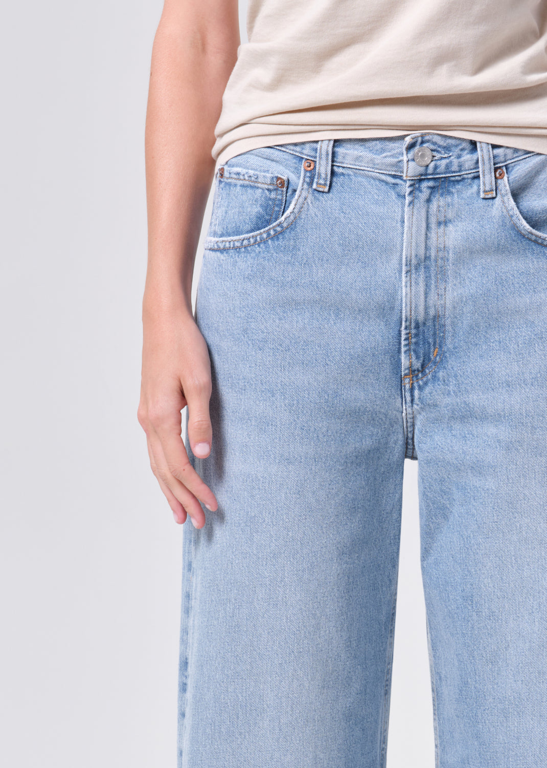 Low Curve Jean in Force