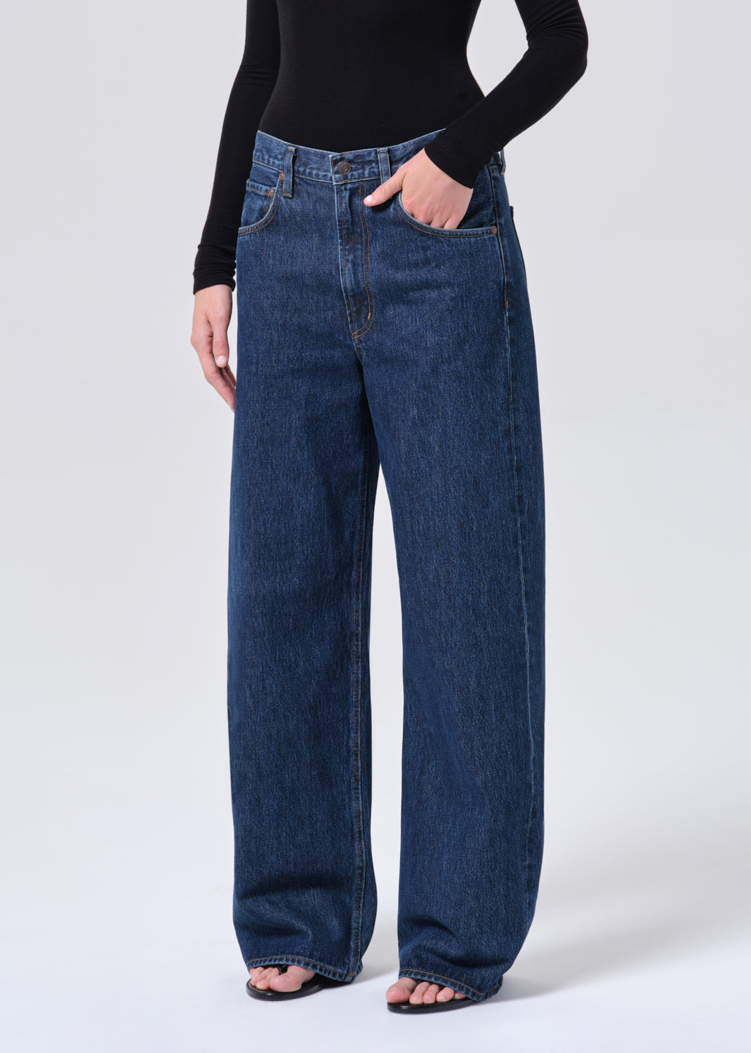 Low Curve Jean in Pendulum