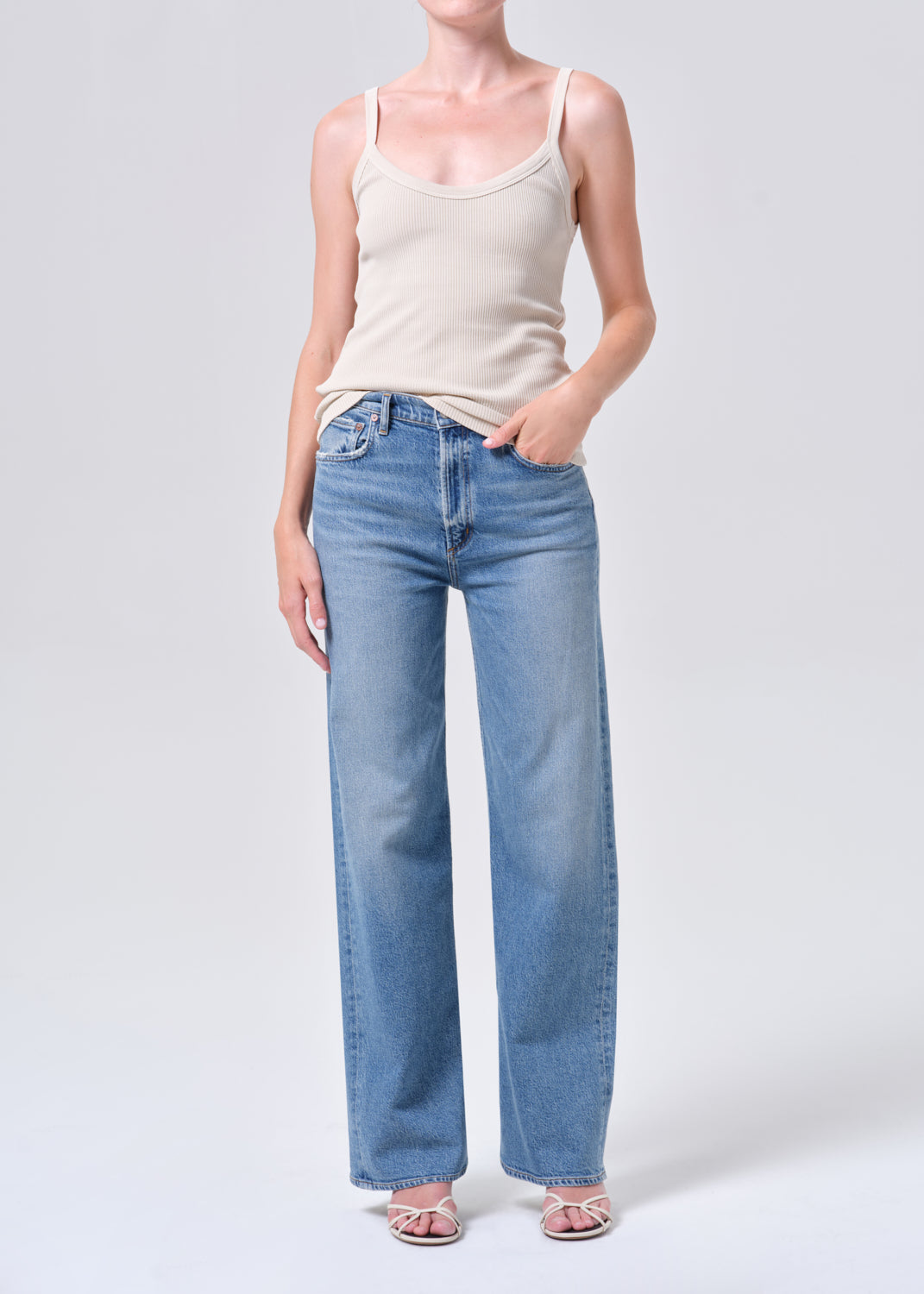 Ren Jean 32" in Measure