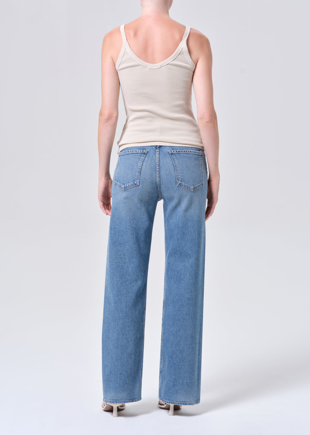 Ren Jean 32" in Measure
