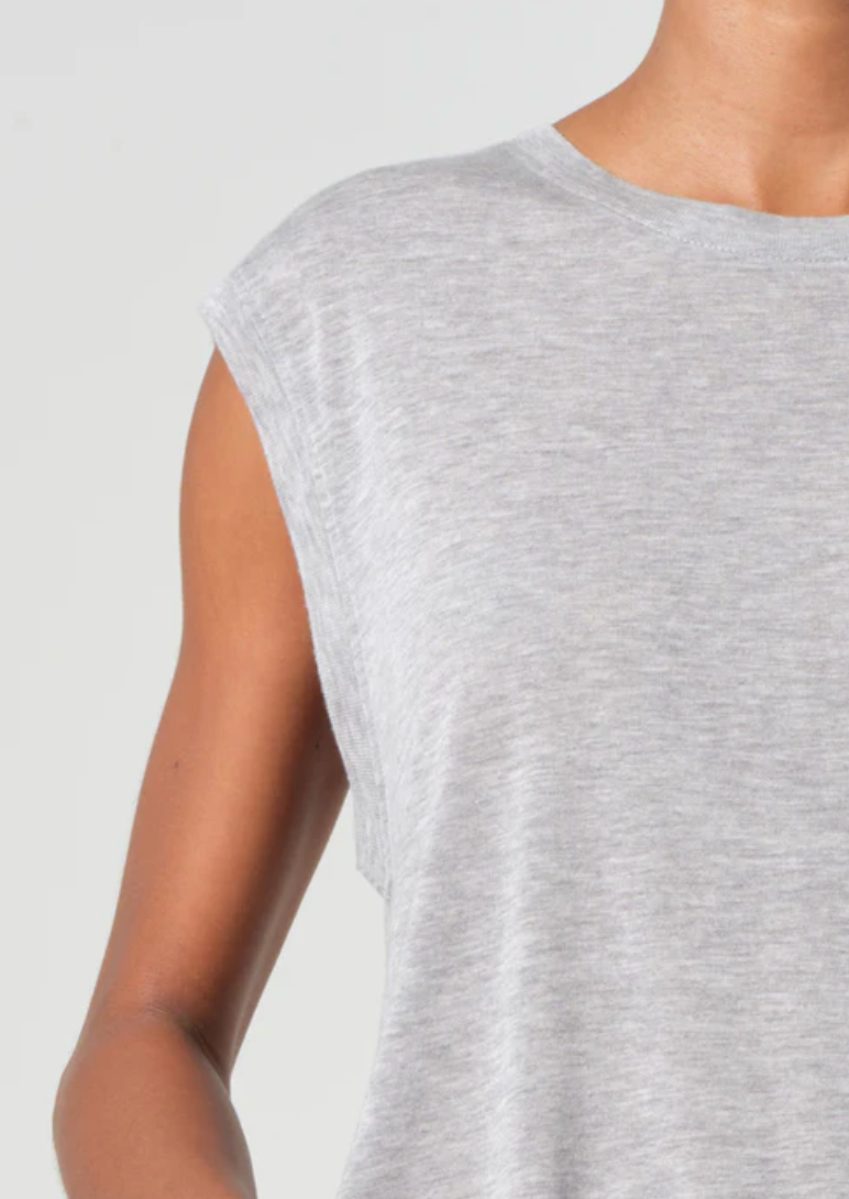 Raya Muscle Tee in Grey Heather