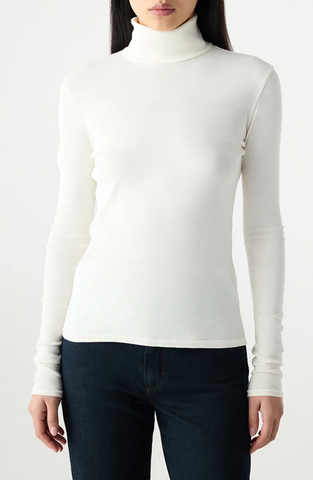 Reese Tee in Eggshell