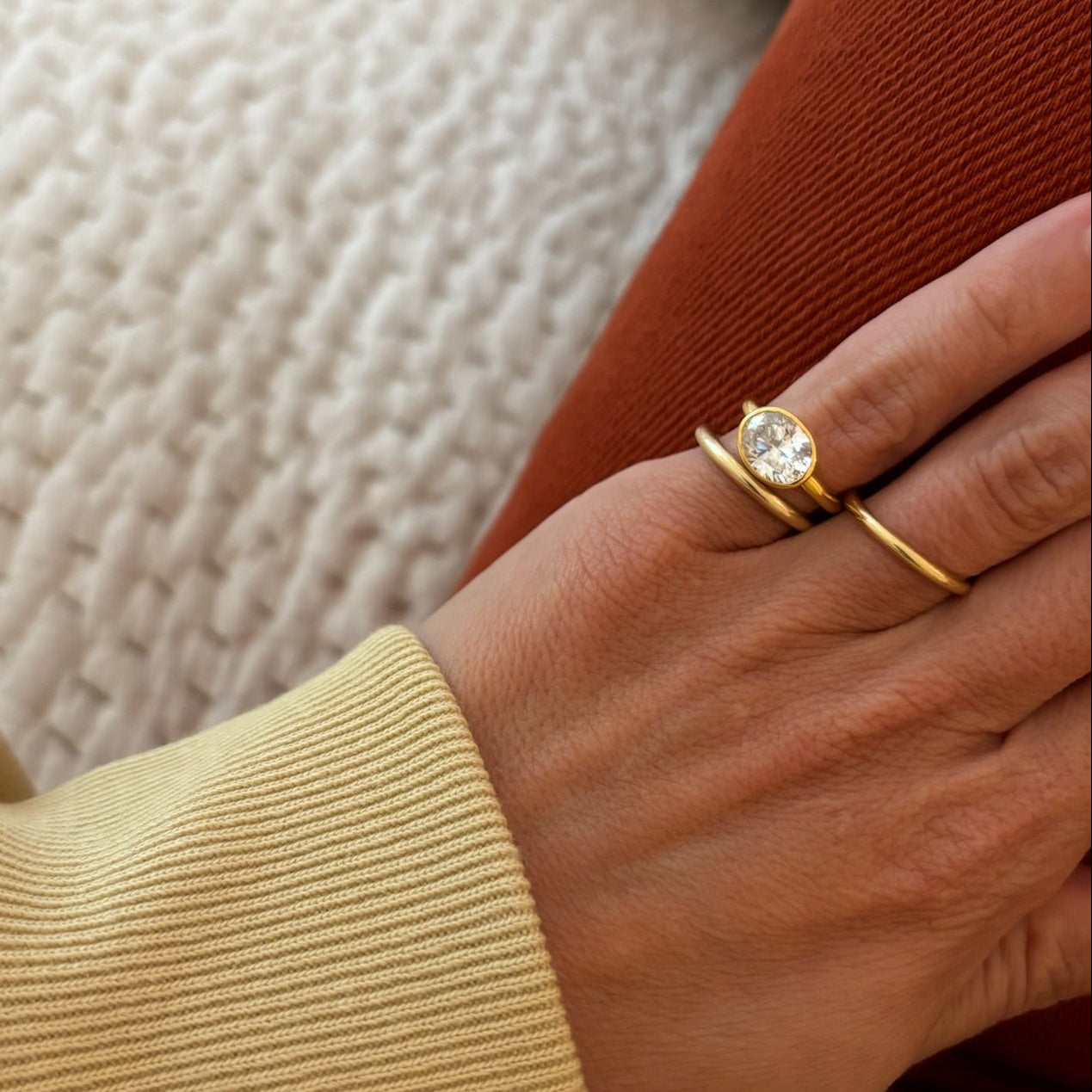 Bezel Oval Pinky Ring in Gold | 3.5"