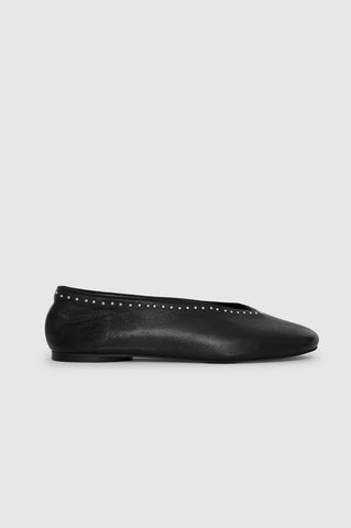 Ana Flats Studs in Black