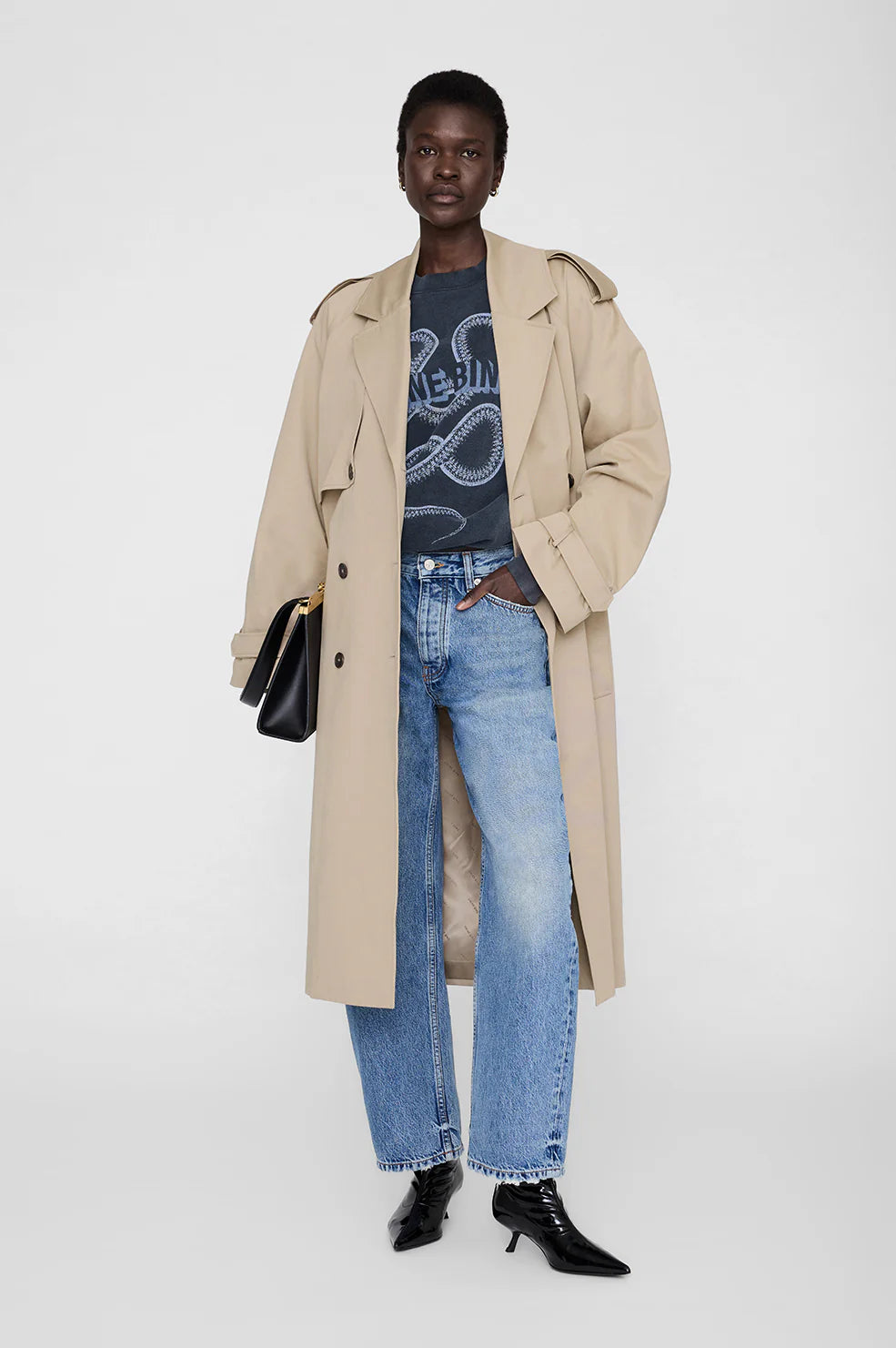 Harvey Crew Sweatshirt Snake in Washed Black