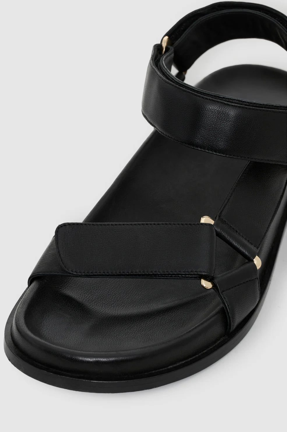 Jess Sandals in Black