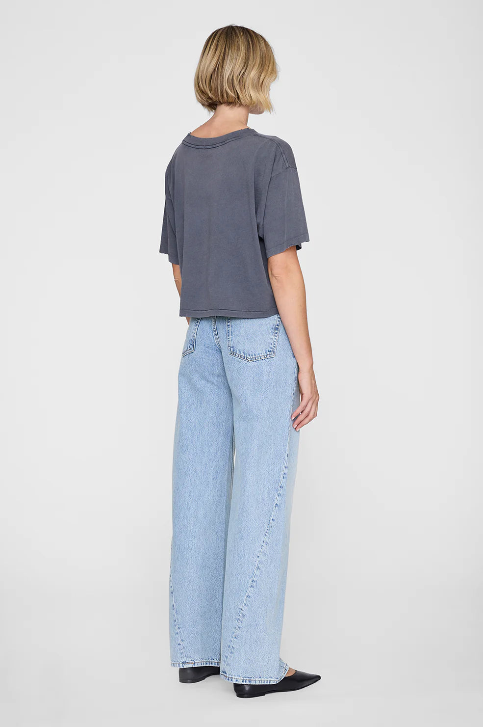 Johnny Cropped Tee in Washed Grey