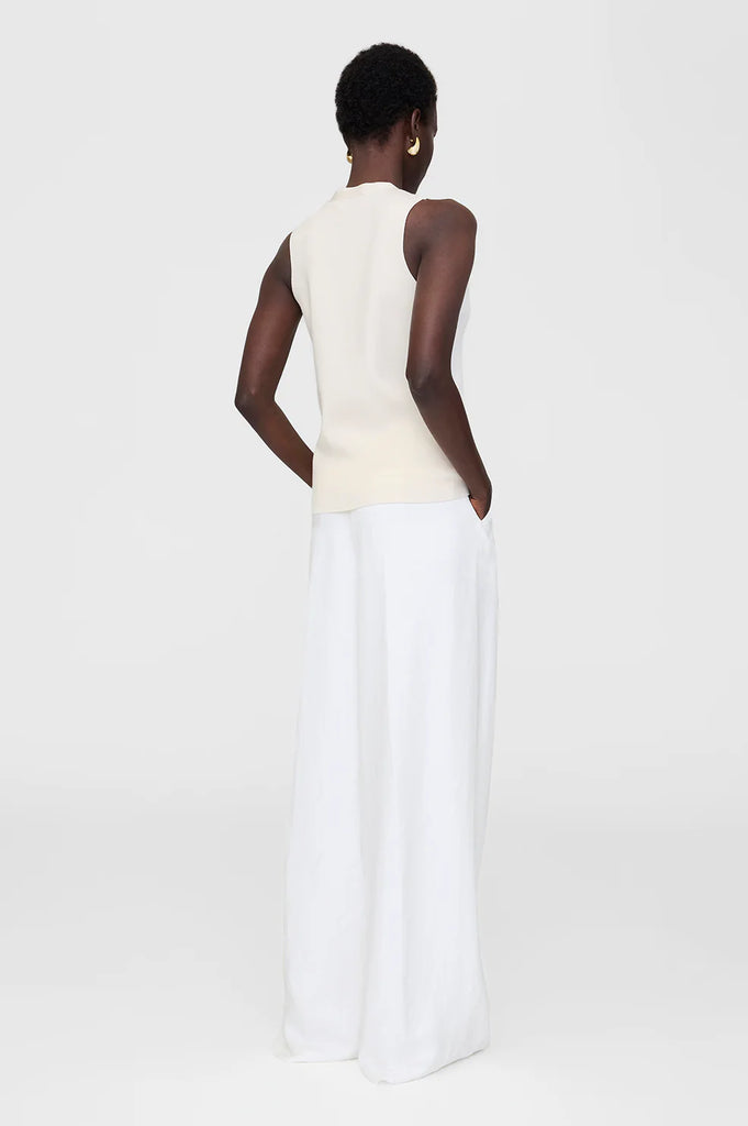 Lawrence Vest in Ivory