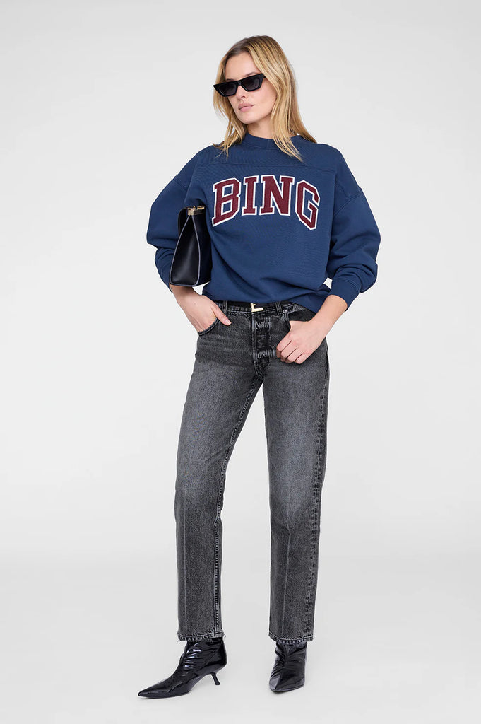 Trenton Sweatshirt Bing in Washed Navy