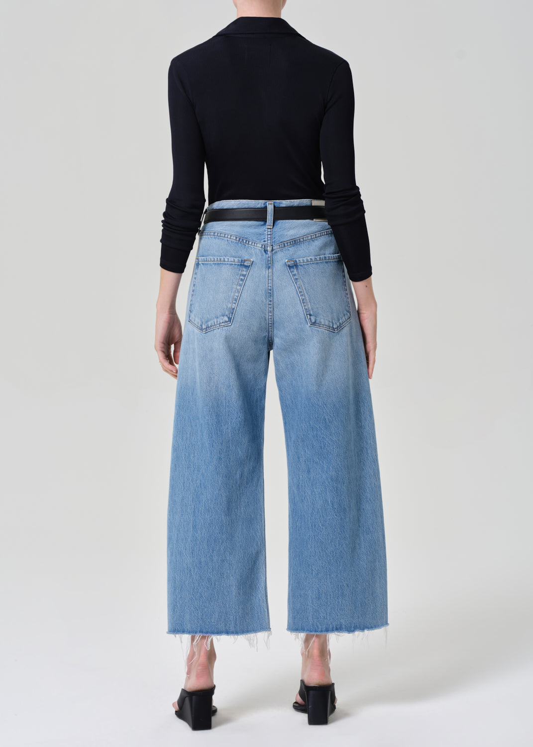 Ayla Raw Hem Crop in Honour