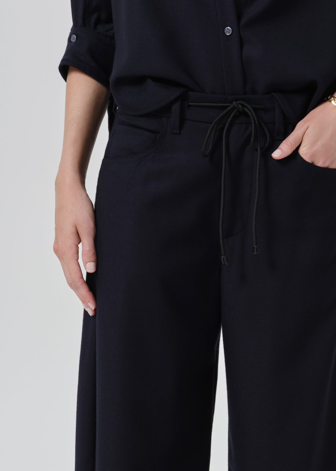 Brynn Drawstring Italian Virgin Wool Trouser in Navy