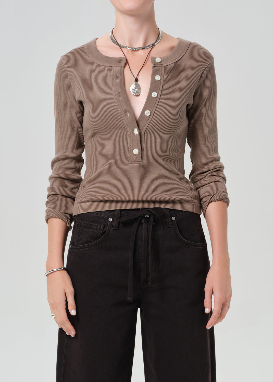 Varra Henley in Cocoa