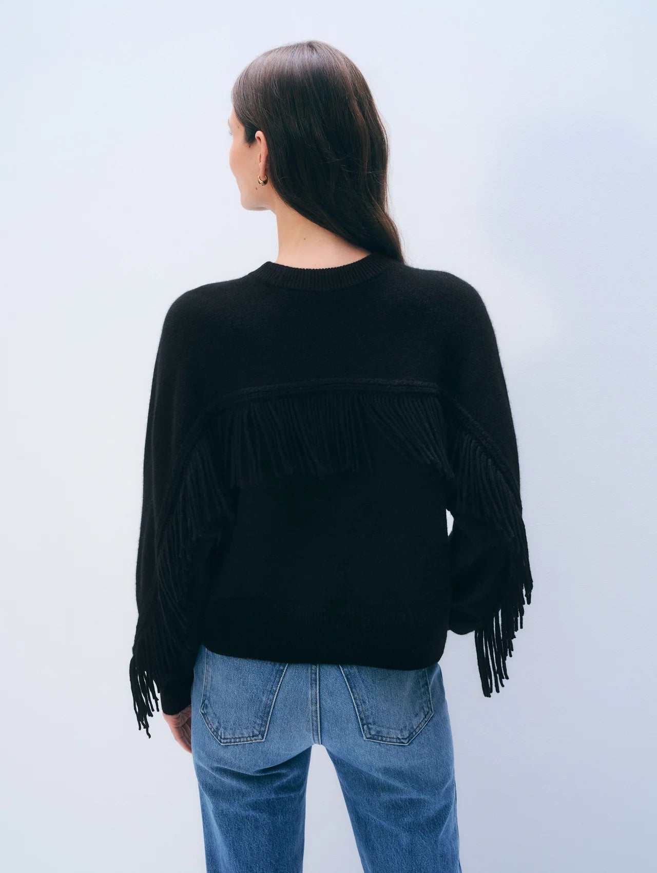 Cashmere Blend Luxe Fringe Crewneck in Black