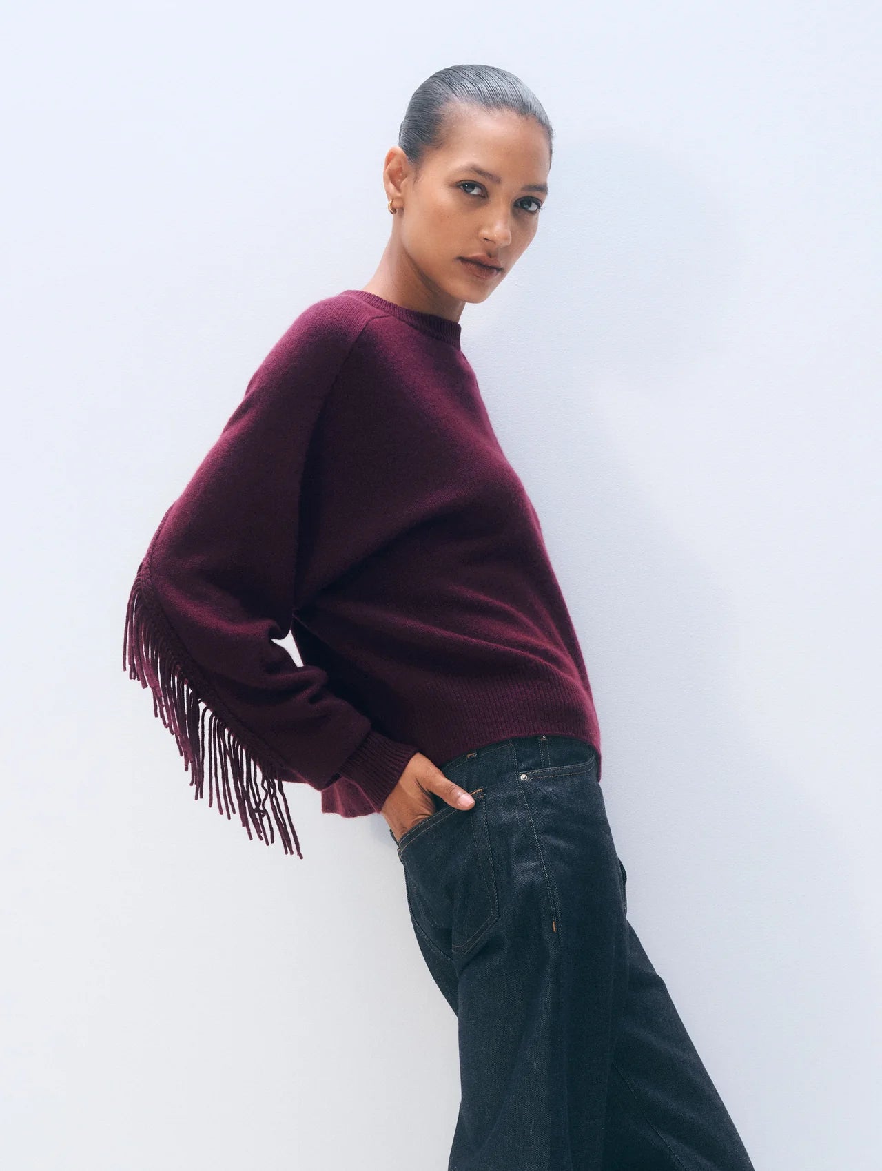 Cashmere Blend Luxe Fringe Crewneck in Oxblood