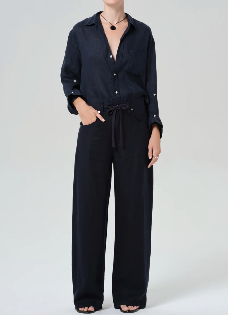 Kayla Shrunken Linen Shirt in True Navy