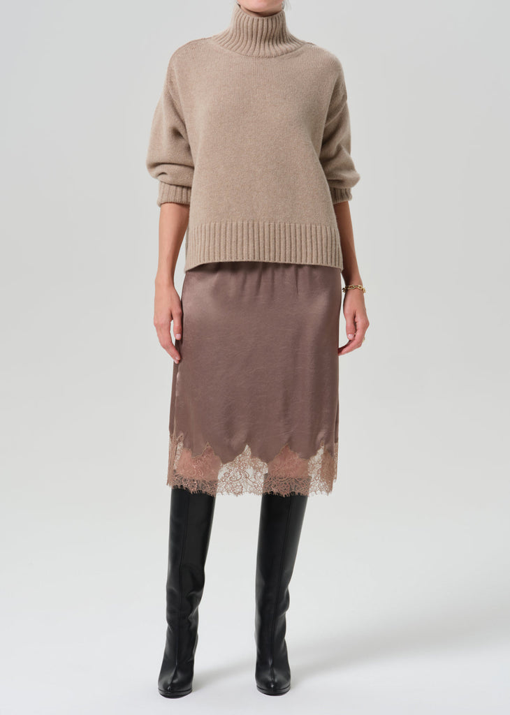 Lace Trimmed Skirt in Cocoa