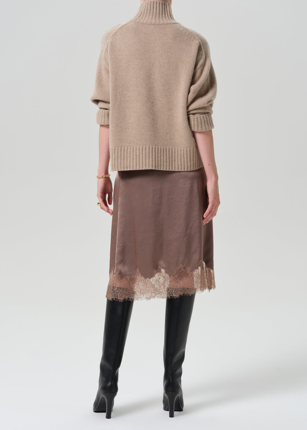 Lace Trimmed Skirt in Cocoa