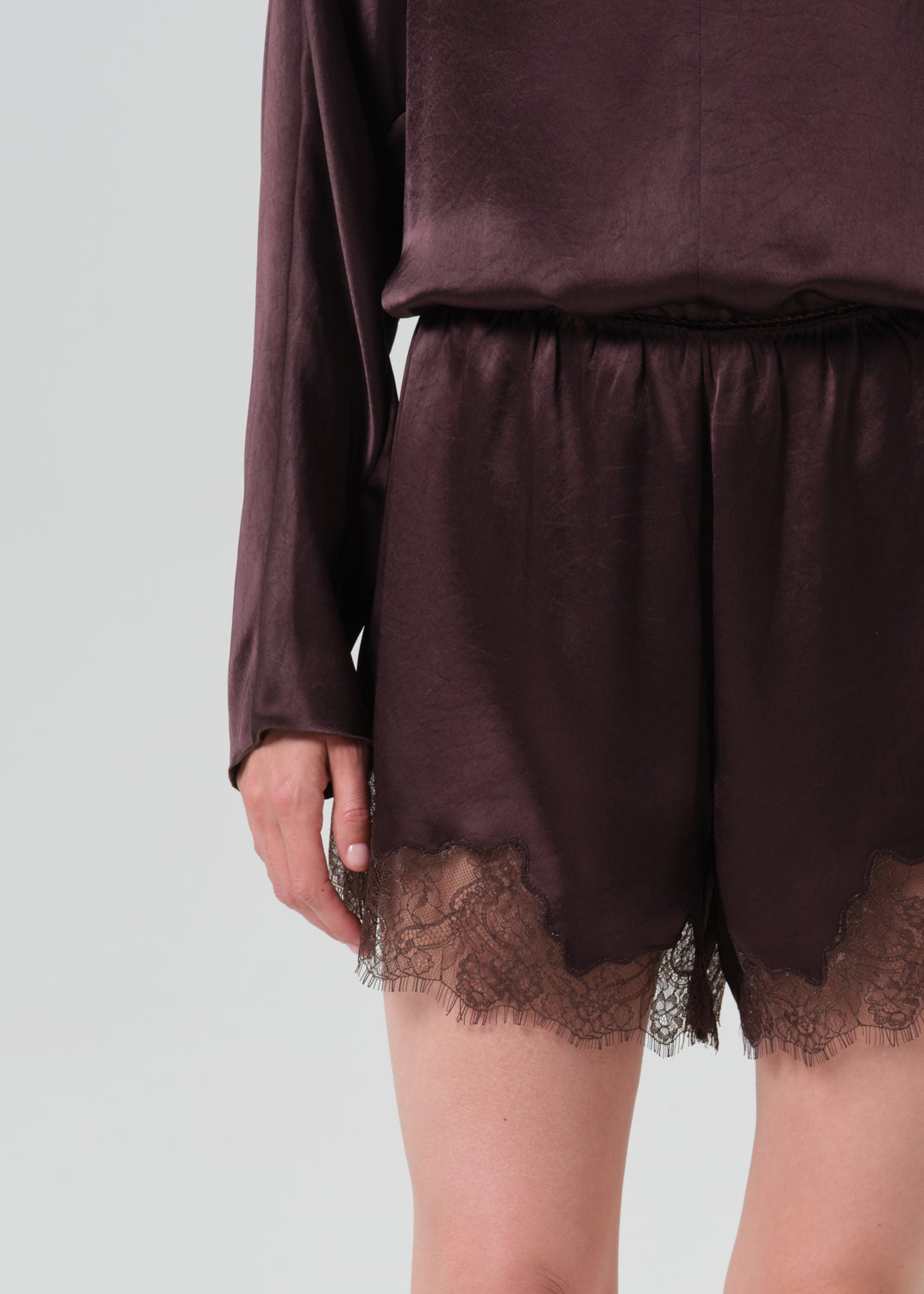 Lace Trimmed Tap Short in Espresso