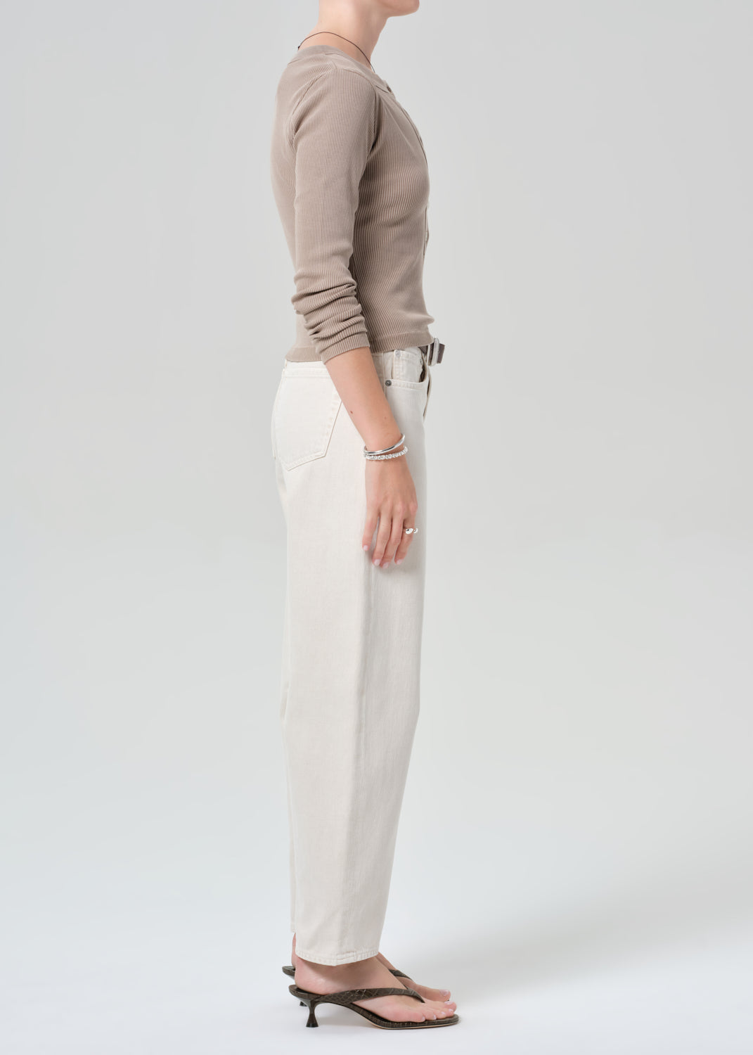 Miro Relaxed Jean in Almondette