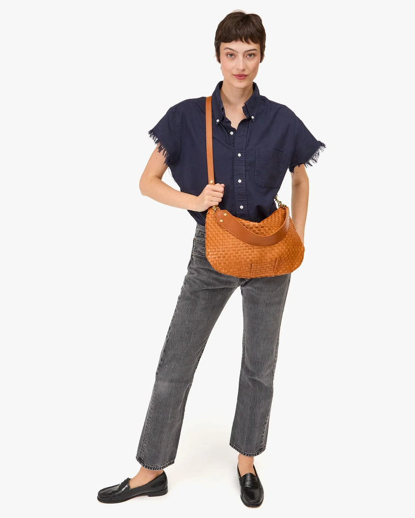 Moyen Messenger in Natural Woven Checker