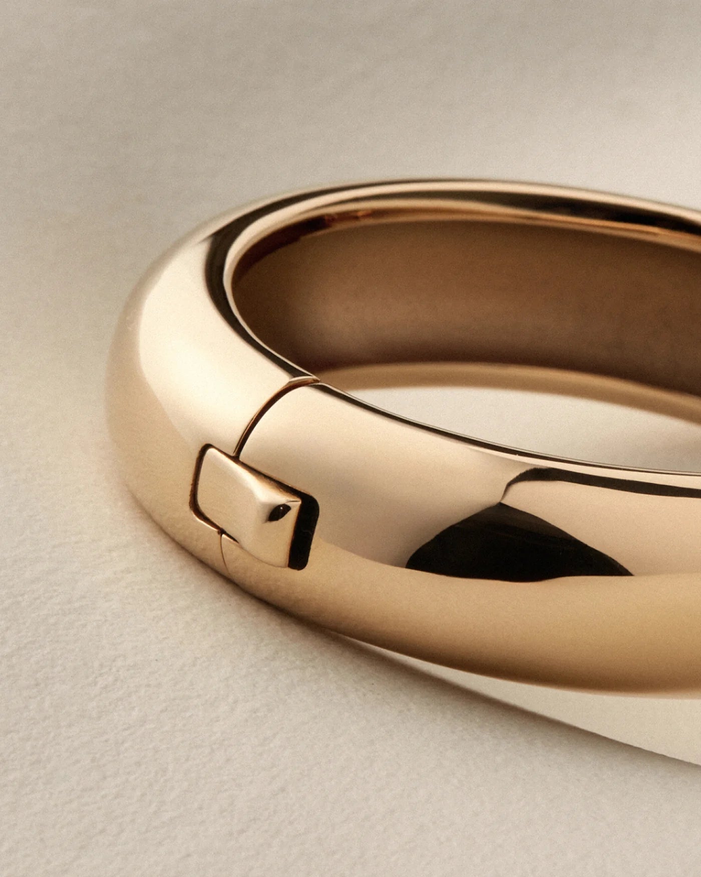 Gemma Bangle in Gold