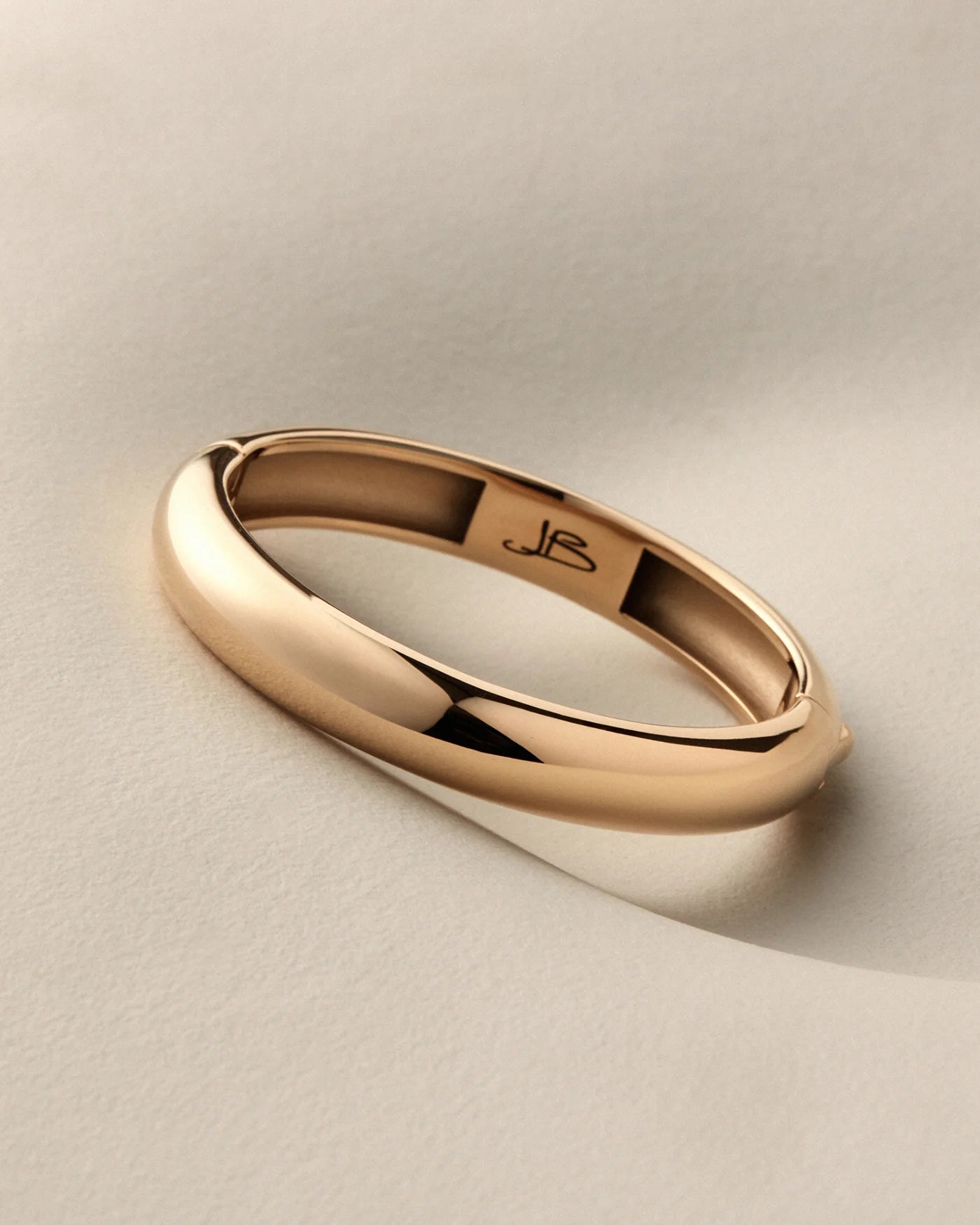 Gia Mega Bangle in Gold