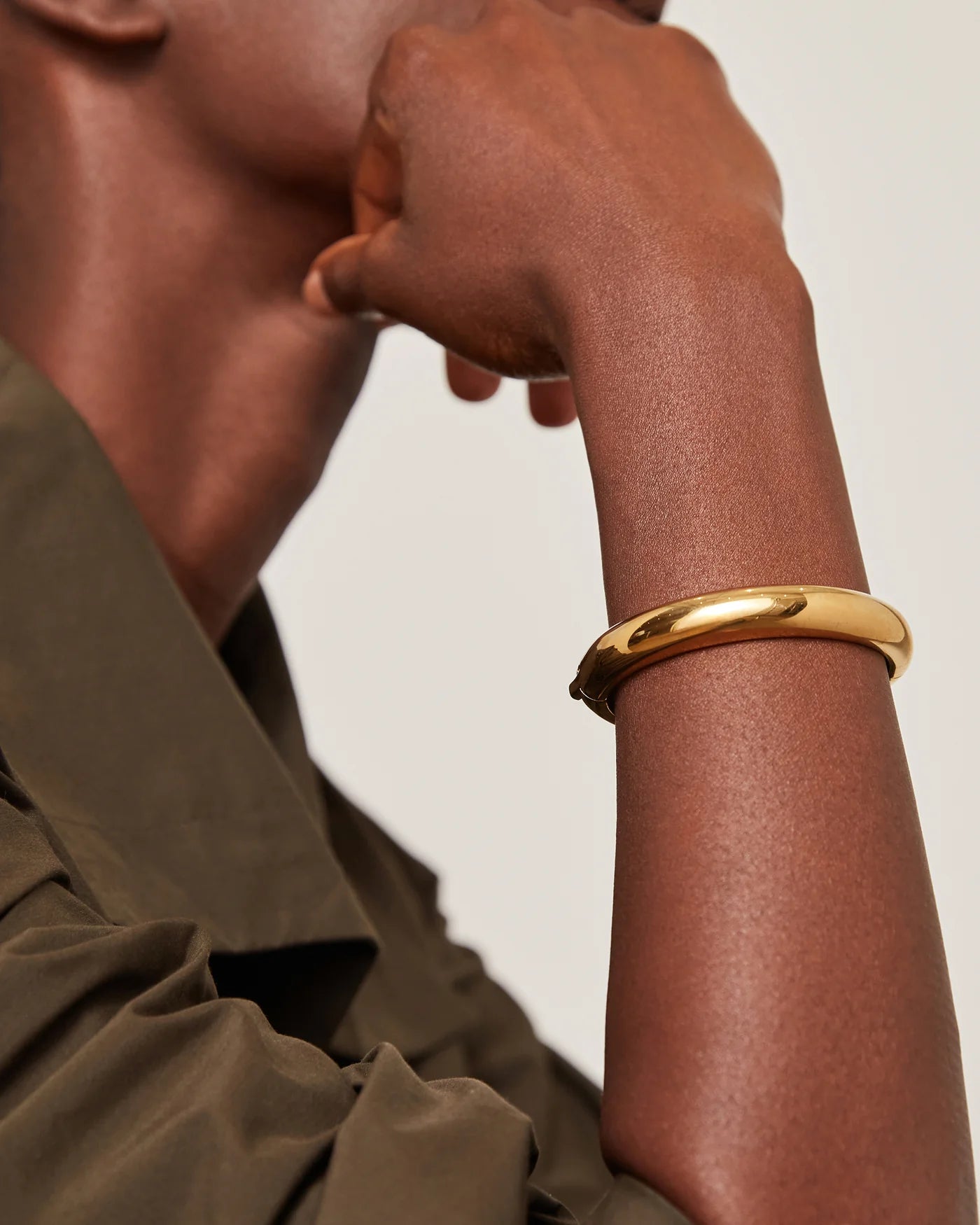 Gia Mega Bangle in Gold