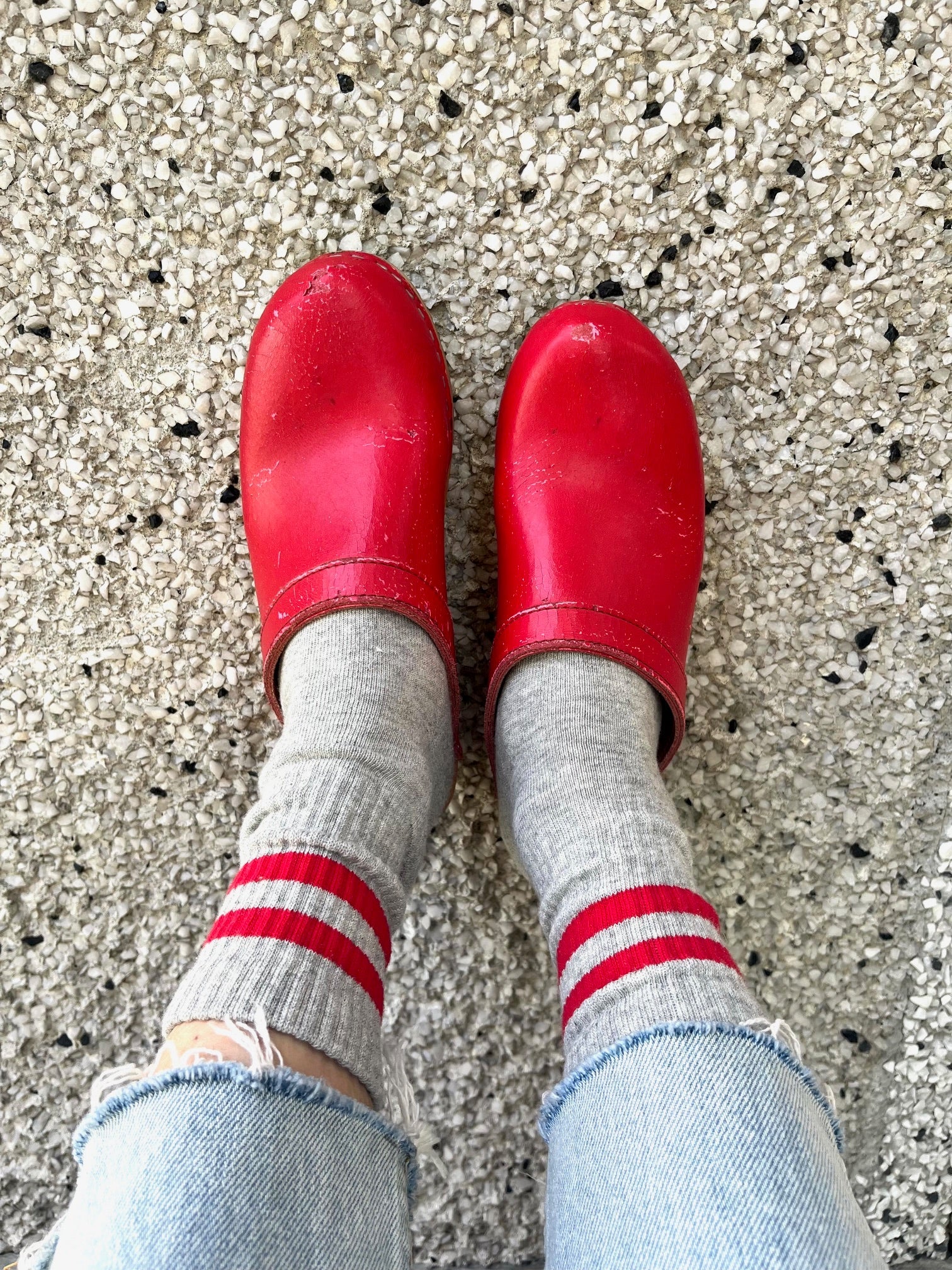 Gym Socks in Grey Red Stripe