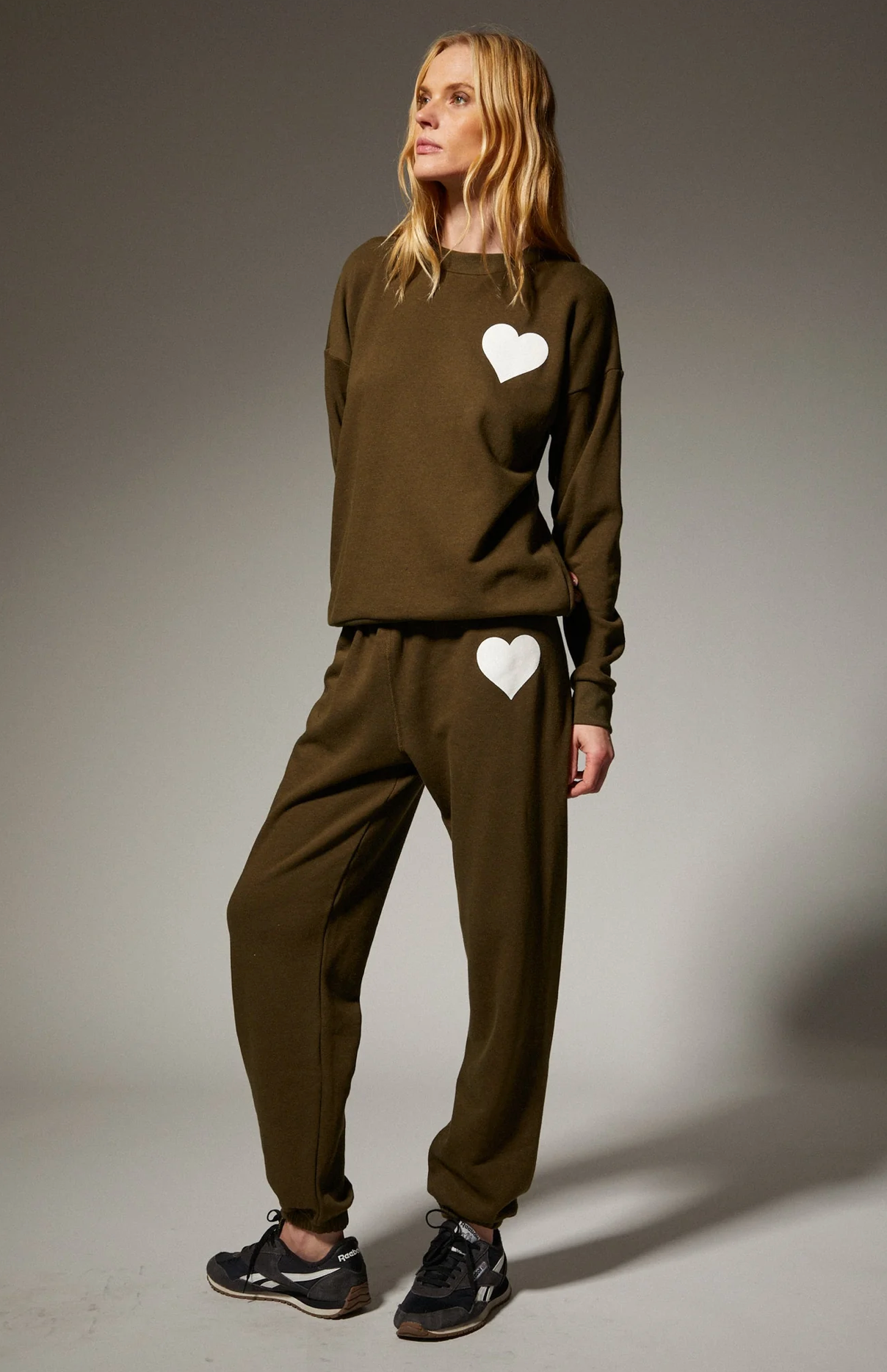 Heart Sweatshirt in Olive/White