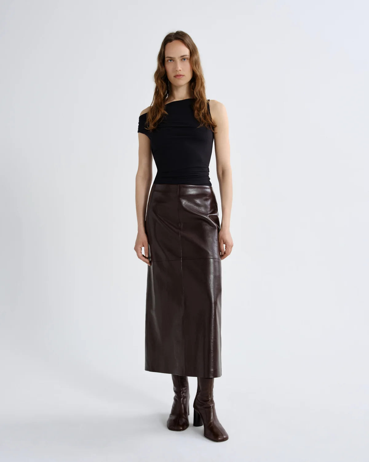 Hikson Skirt Recycled Leather in Madera