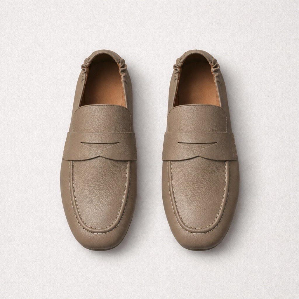 Kitson Leather Loafer in Wheat Pebble