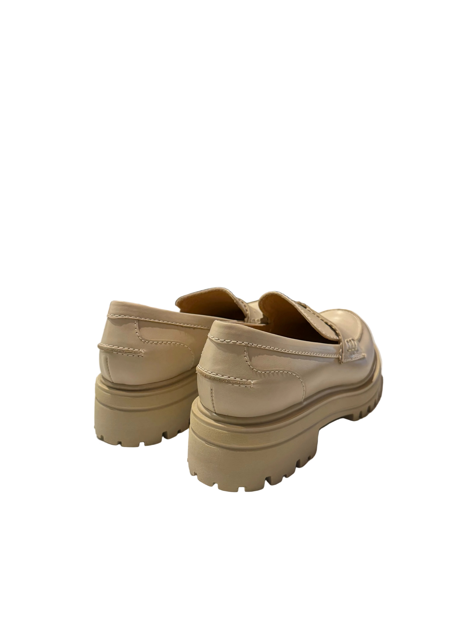 Rescale Leather Loafer in Off White