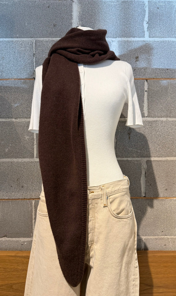 Cashmere Triangle Scarf in Coffee Bean
