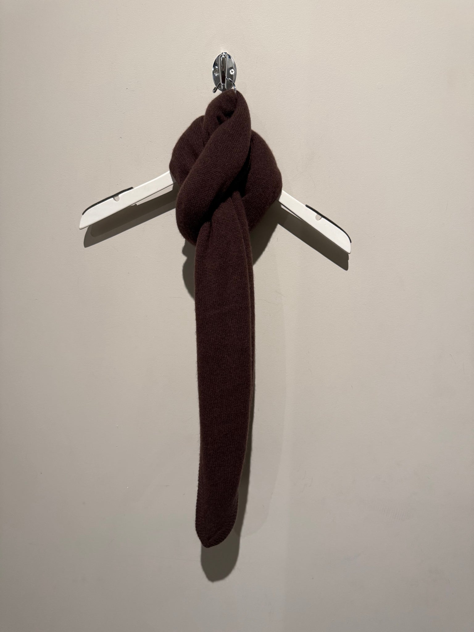 Cashmere Triangle Scarf in Coffee Bean