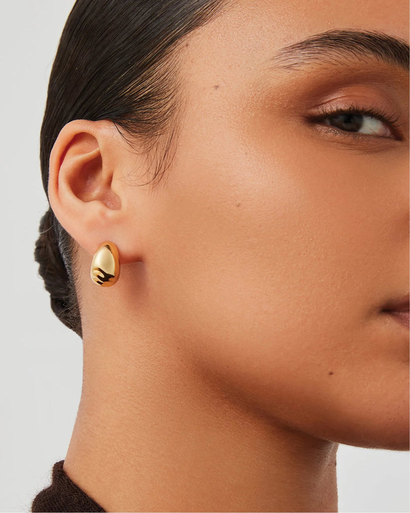 Small Nelle Hoop Earrings in Gold