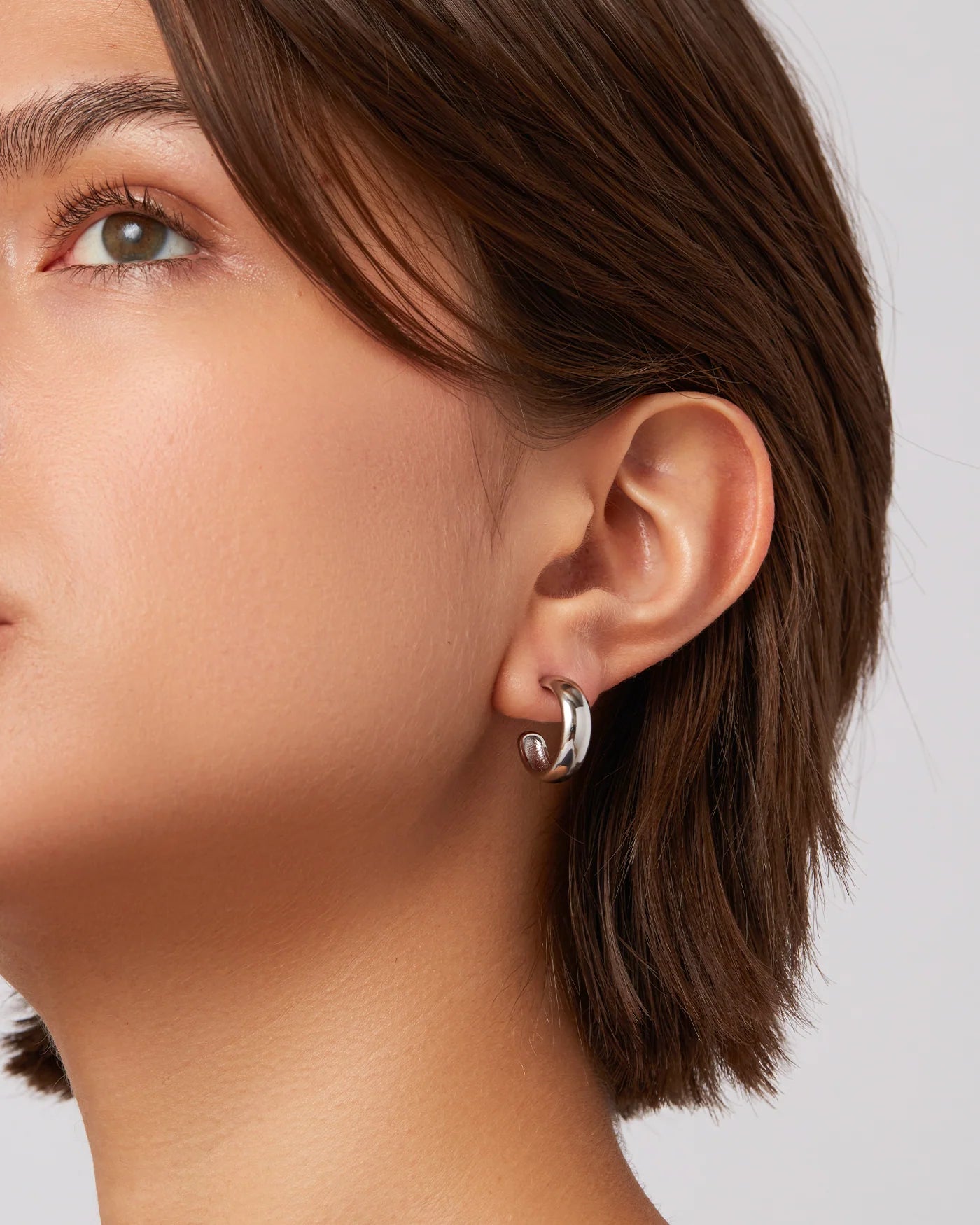 Staple Hoops Small in Silver