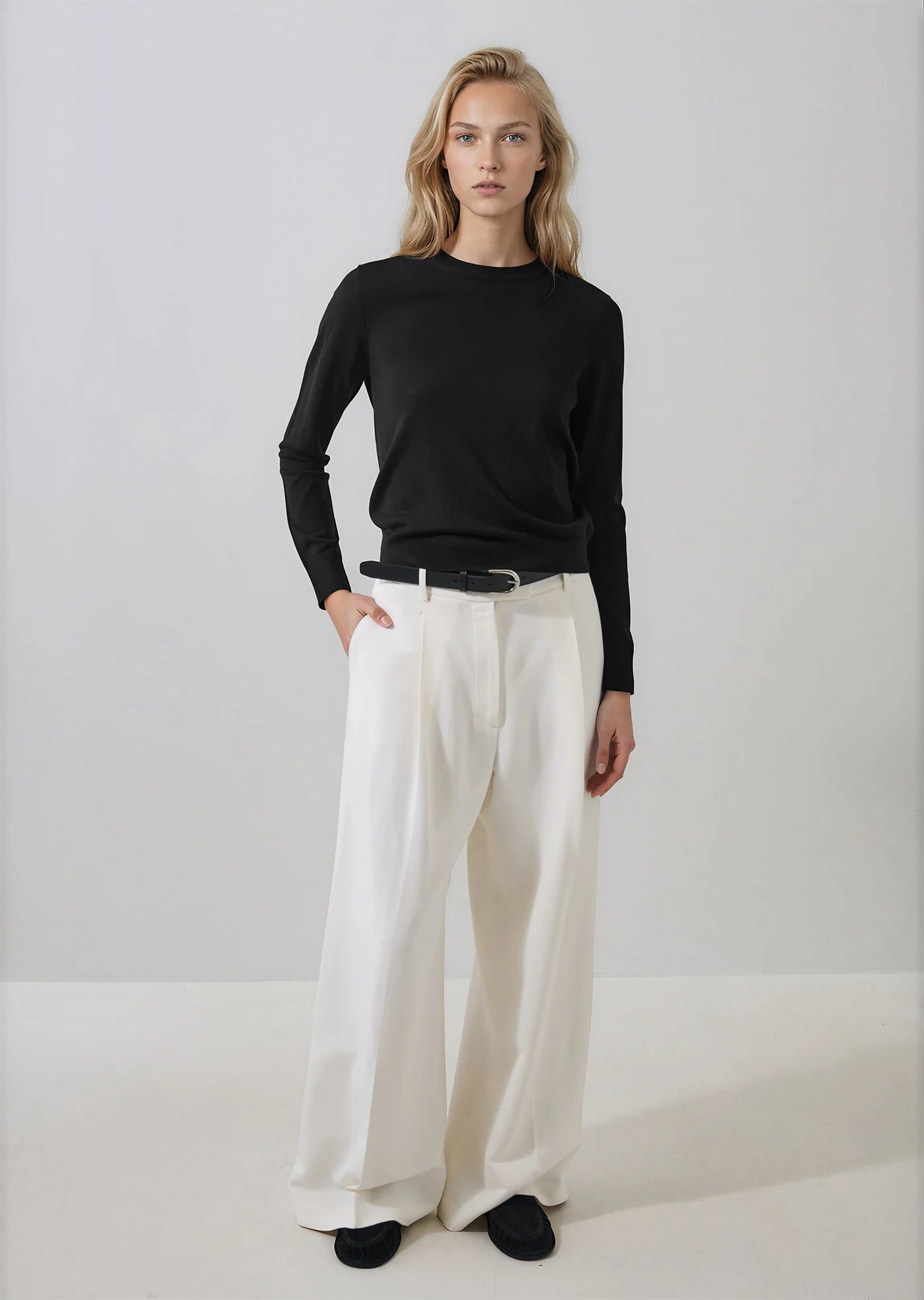 LS Extrafine Merino Classic Crew in Black