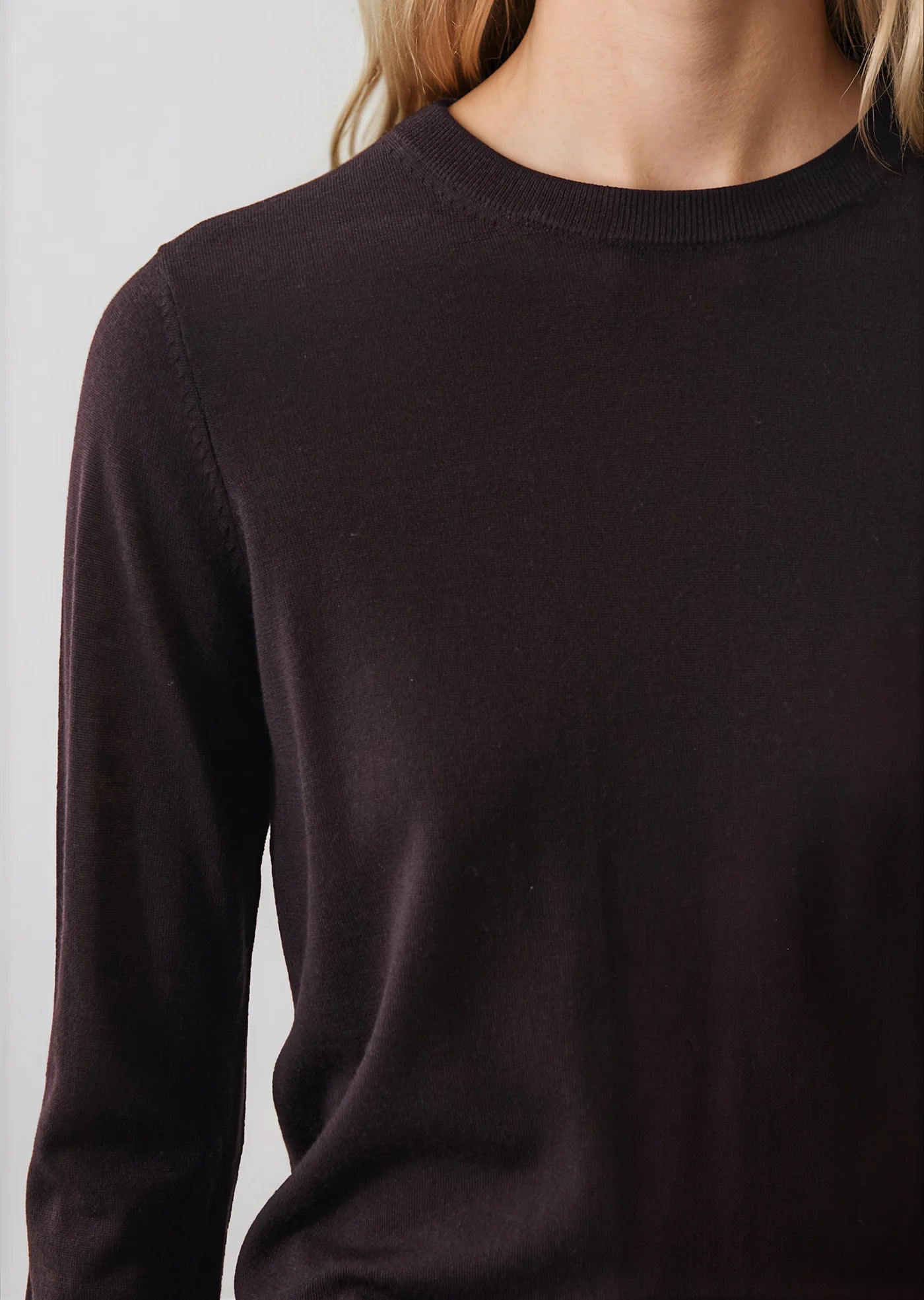 LS Extrafine Merino Classic Crew in Turkish Coffee