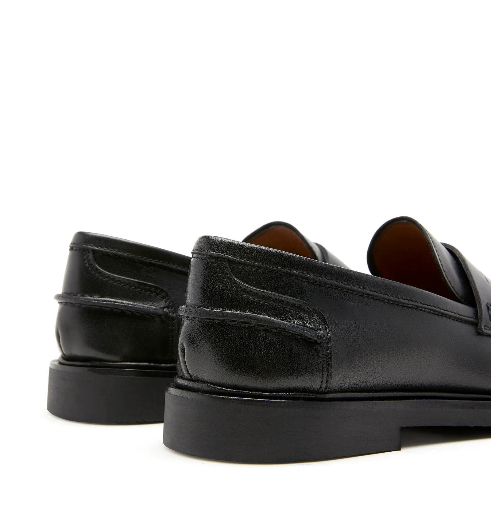 Magnet Leather Loafer in Black